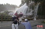 中越德天（板约）瀑布跨境旅游合作区出境游客量呈逐步增长态势